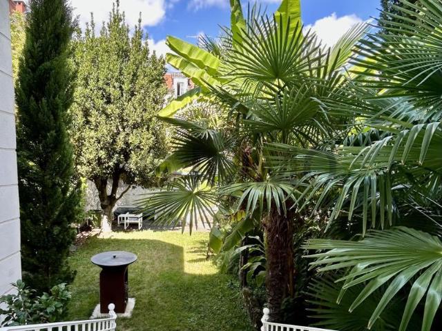 Maison 7 pièces 260 m²