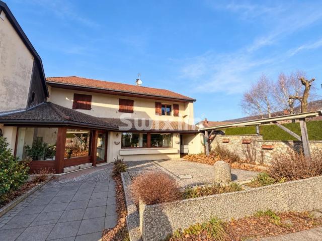 Maison 7 pièces 260 m²
