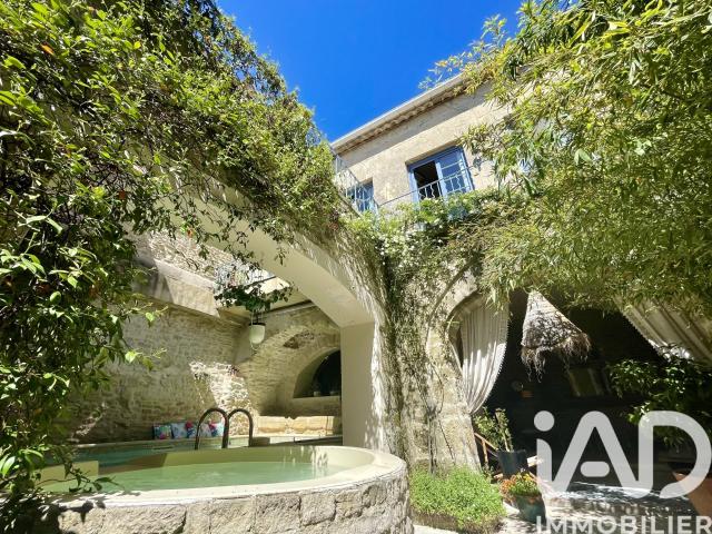 Maison 7 pièces 260 m²