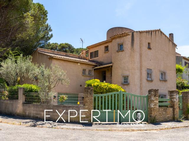 Maison 7 pièces 260 m²