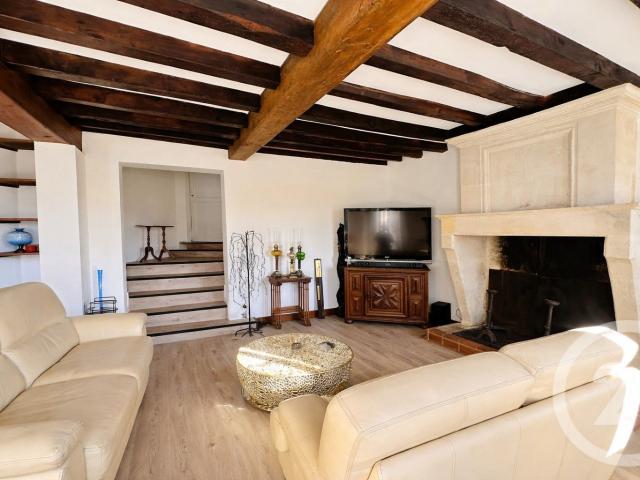 Maison 7 pièces 260 m²