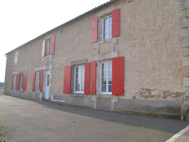 Maison 7 pièces 261 m²