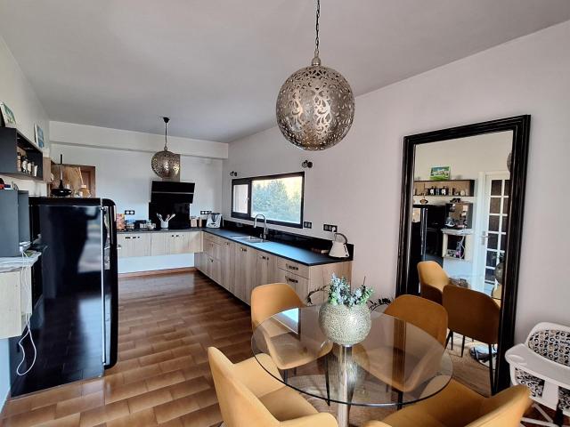 Maison 7 pièces 262 m²