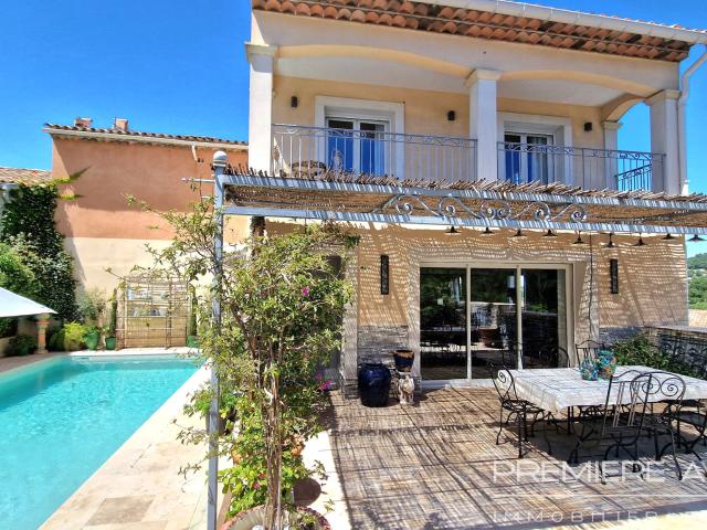 Maison 7 pièces 263 m²