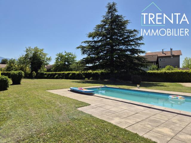 Maison 7 pièces 263 m²