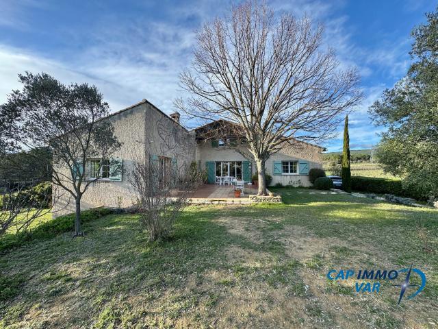 Maison 7 pièces 263 m²