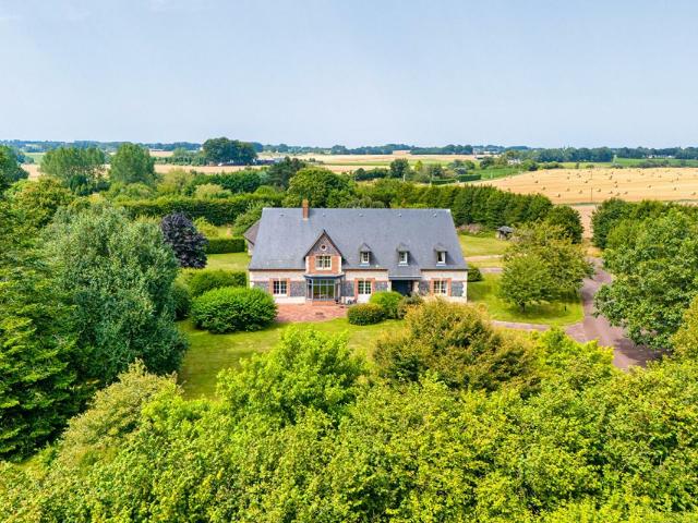 Maison 7 pièces 275 m²