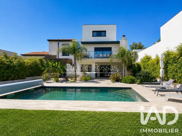 Maison 7 pièces 275 m²