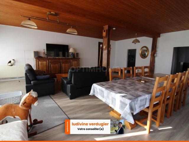 Maison 7 pièces 275 m²