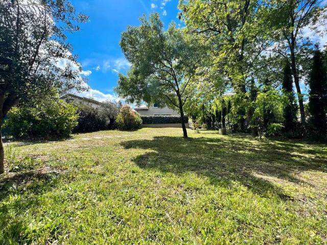 Maison 7 pièces, 275 m² à louer à Montpellier 34000