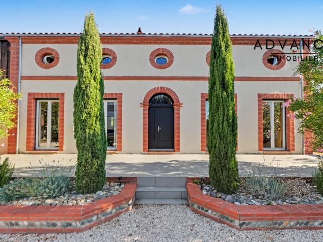 Maison 7 pièces 276 m²