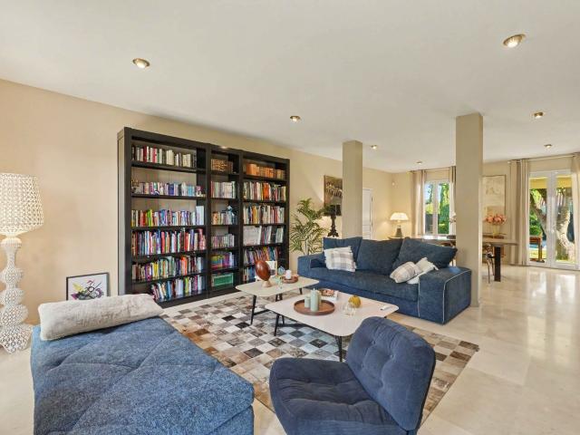 Maison 7 pièces 276 m²