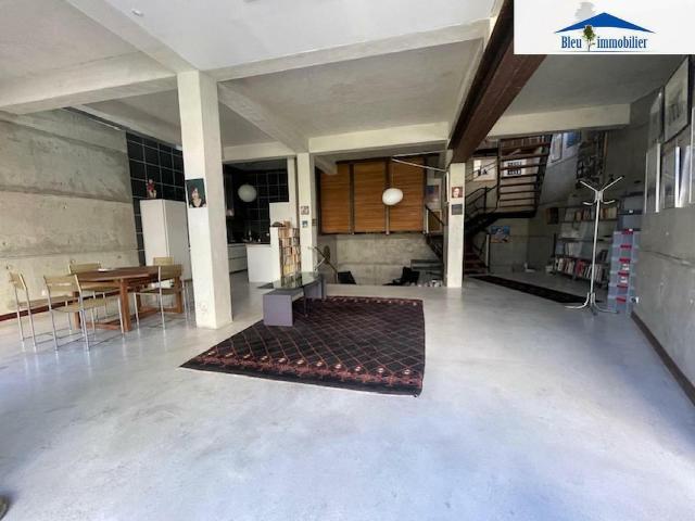 Maison 7 pièces 278 m²