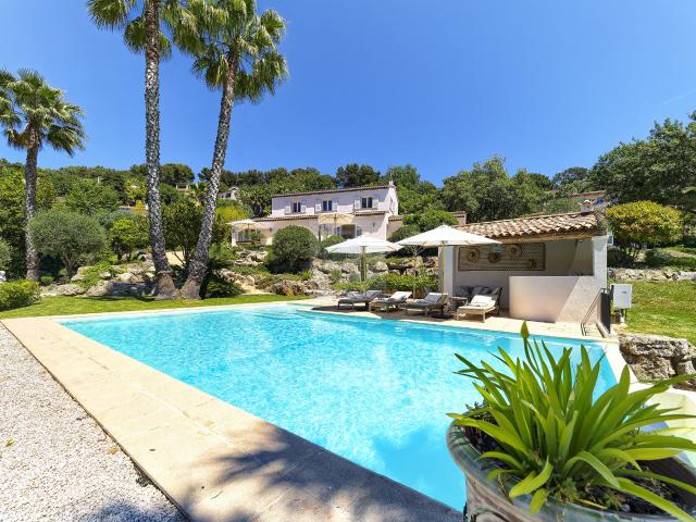 Maison 7 pièces 270 m²