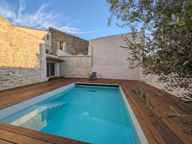 Maison 7 pièces 270 m²
