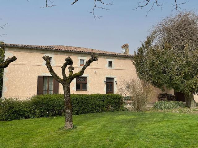 Maison 7 pièces 270 m²