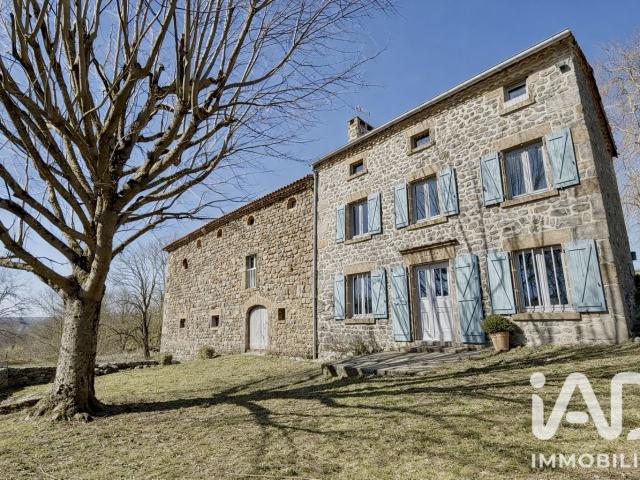 Maison 7 pièces 270 m²
