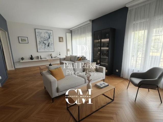 Maison 7 pièces 270 m²