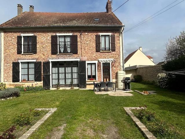 Maison 7 pièces 270 m²