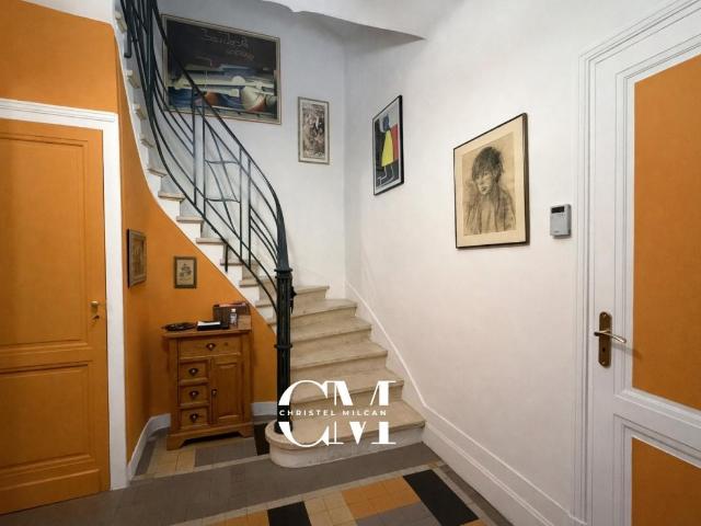 Maison 7 pièces 270 m²