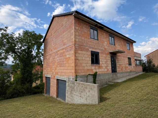 Maison 7 pièces 270 m²