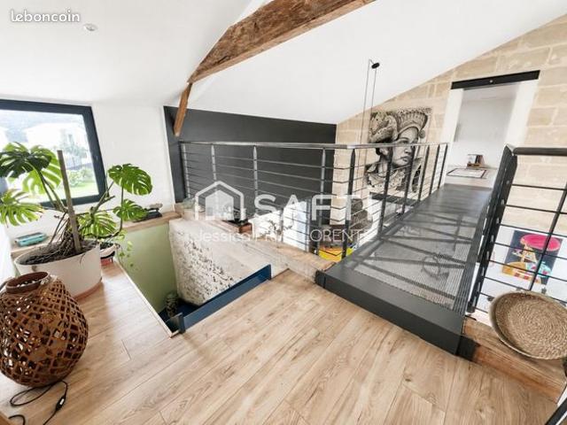 Maison 7 pièces 272 m²
