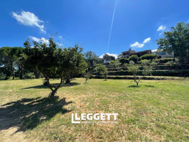 Maison 7 pièces 273 m²