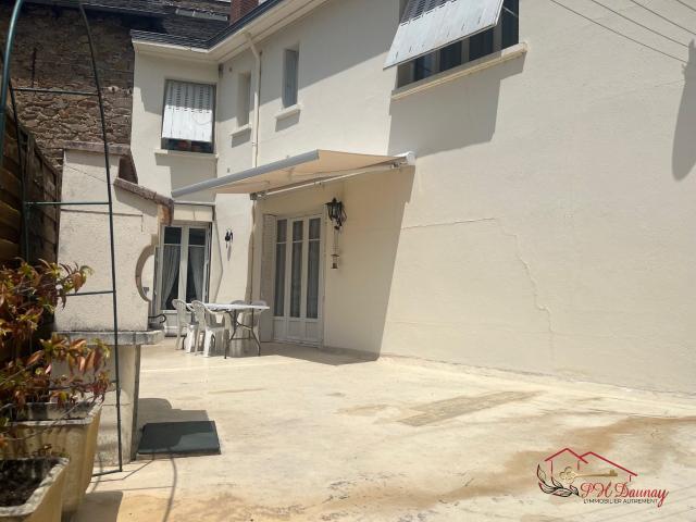 Maison 7 pièces 273 m²