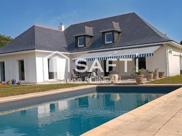 Maison 7 pièces 273 m²