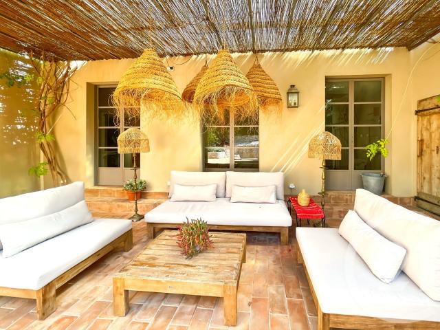 Maison 7 pièces 285 m²