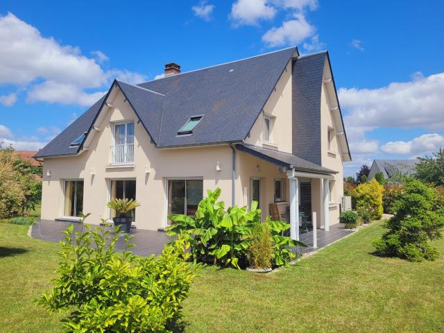 Maison 7 pièces 285 m²