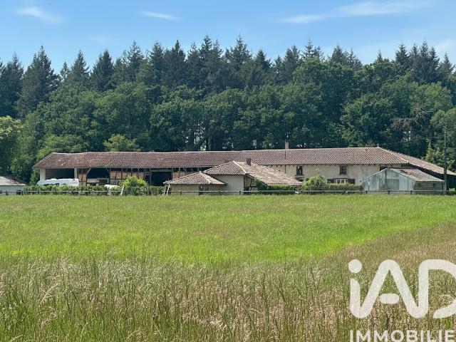 Maison 7 pièces 286 m²