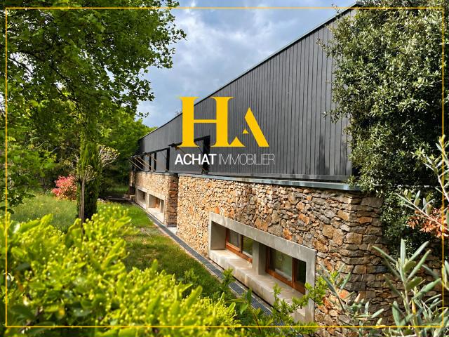 Maison 7 pièces 286 m²