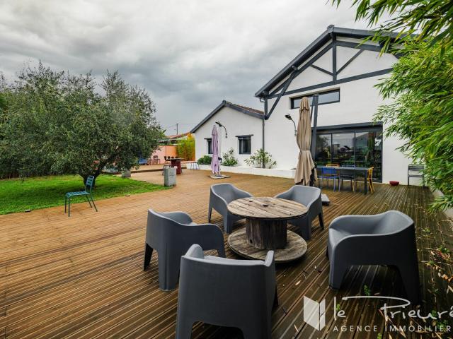 Maison 7 pièces 286 m²
