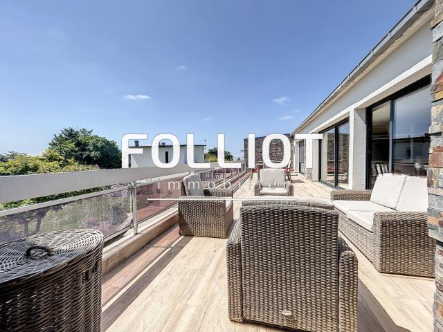 Maison 7 pièces 286 m²