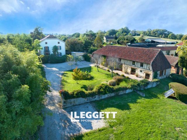 Maison 7 pièces 287 m²