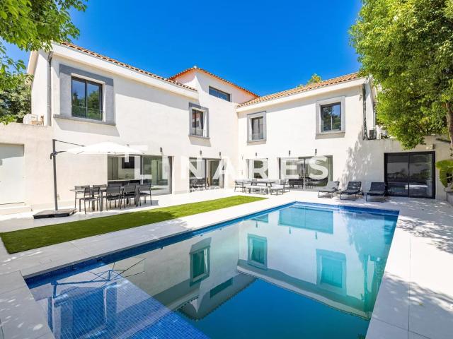 Maison 7 pièces 287 m²