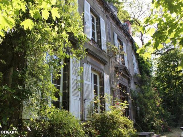 Maison 7 pièces 288 m²
