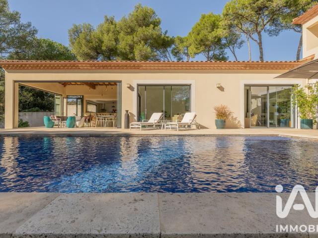 Maison 7 pièces 288 m²