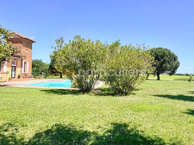 Maison 7 pièces 280 m²