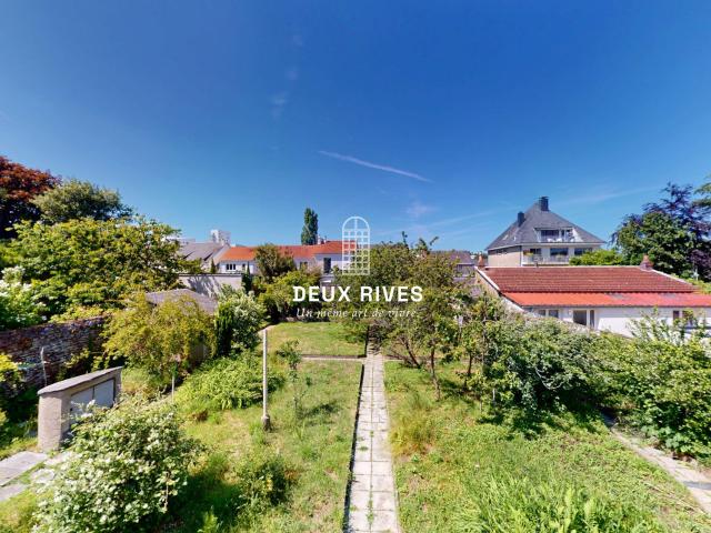 Maison 7 pièces 280 m²