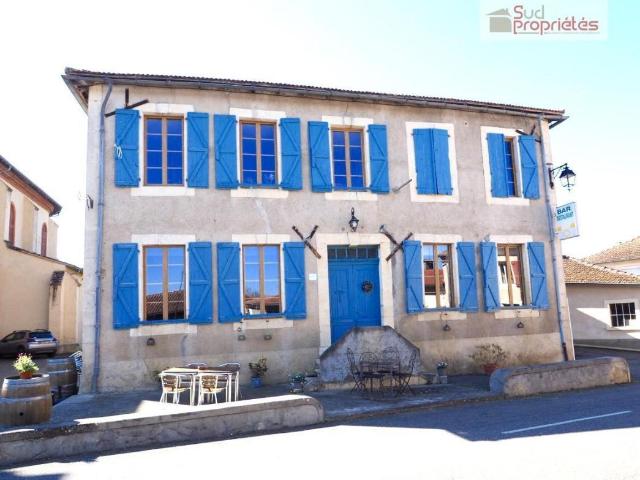 Maison 7 pièces 280 m²