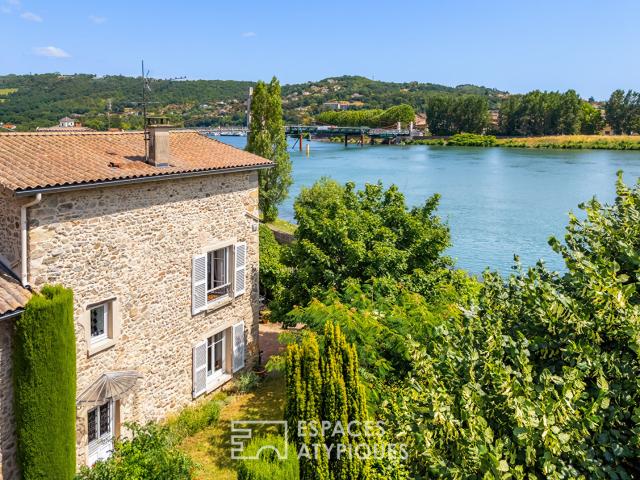 Maison 7 pièces 280 m²