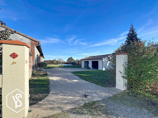 Maison 7 pièces 280 m²