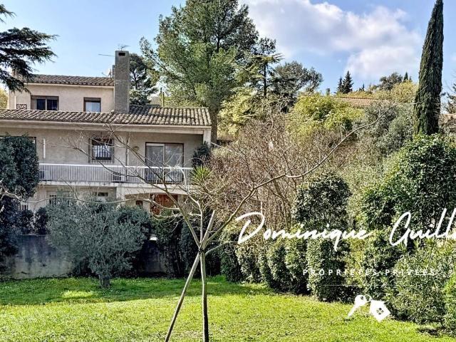 Maison 7 pièces 280 m²