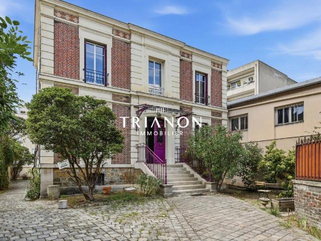 Maison 7 pièces 281 m²