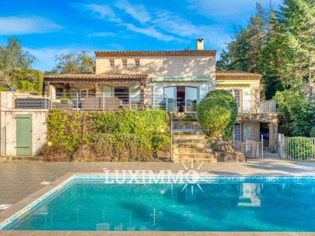 Maison 7 pièces 281 m²