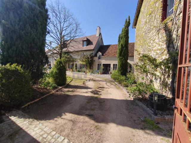 Maison 10 pièces 282 m²