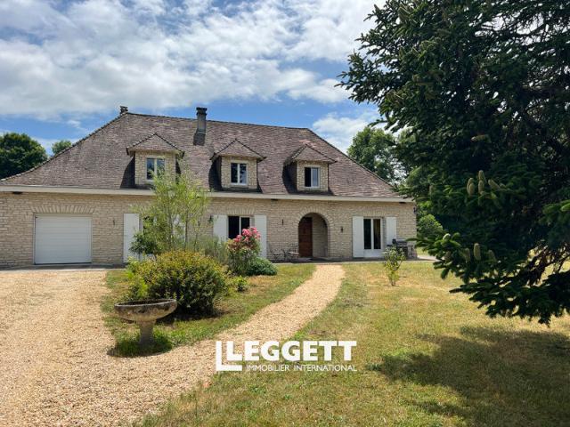 Maison 7 pièces 282 m²