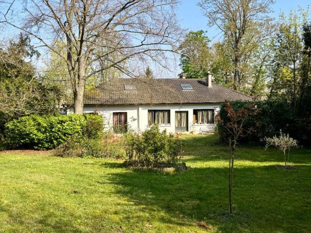 Maison 7 pièces 282 m²